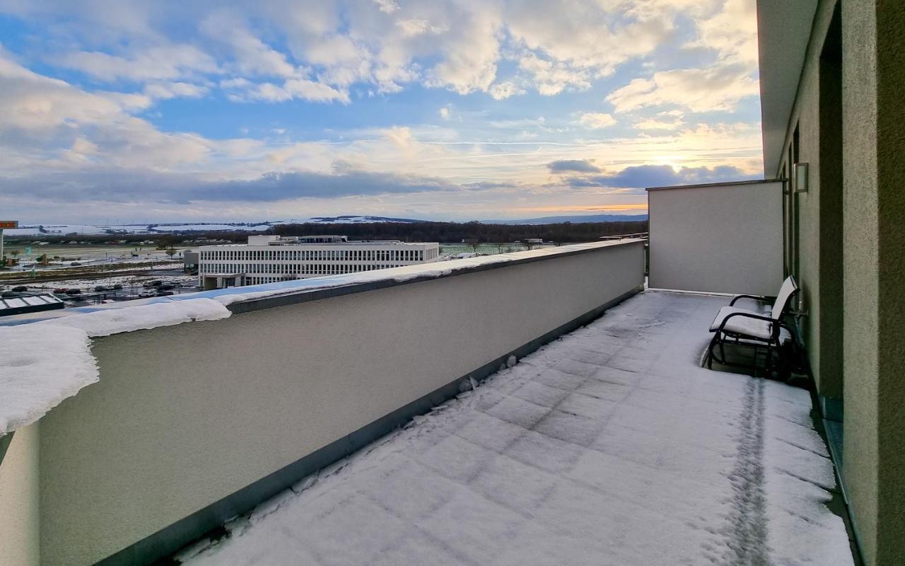 Wiluka Penthouse Mit Grosser Dachterasse Nachhaltig Eingerichtet Netflix Лимбург-на-Лане Екстериор снимка